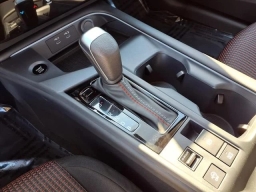 Nissan Sentra SR Sedan 2026