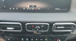 Nissan Sentra SR Sedan 2026