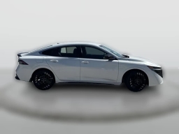 Nissan Sentra SR Sedan 2026