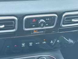 Nissan Sentra SR Sedan 2026