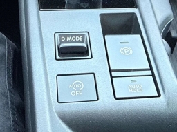Nissan Sentra SR Sedan 2026