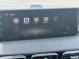 Nissan Sentra SR Sedan 2026