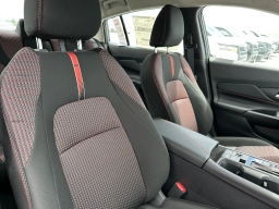 Nissan Sentra SR Sedan 2026