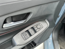 Nissan Sentra SR Sedan 2026