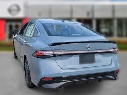 Nissan Sentra SR Sedan 2026