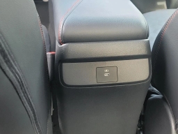 Nissan Sentra SR Sedan 2026