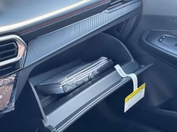 Nissan Sentra SR Sedan 2026