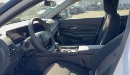 Nissan Sentra SR Sedan 2026
