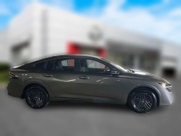 Nissan Sentra SR Sedan 2026