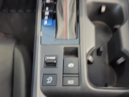 Nissan Sentra SR Sedan 2026