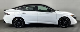 Nissan Sentra SR Sedan 2026