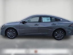 Nissan Sentra SL Sedan 2026