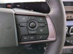 Nissan Sentra SL Sedan 2026