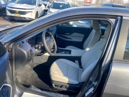 Nissan Sentra SL Sedan 2026