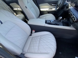 Nissan Sentra SL Sedan 2026