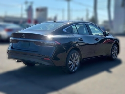 Nissan Sentra SL Sedan 2026