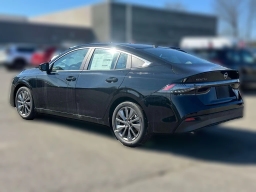 Nissan Sentra SL Sedan 2026