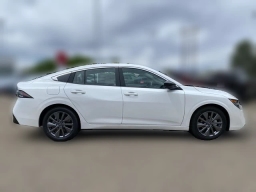 Nissan Sentra SL Sedan 2026