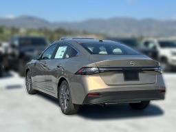 Nissan Sentra SL Sedan 2026