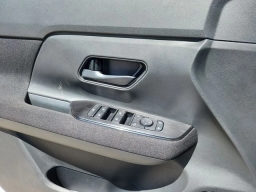 Nissan Kicks S AWD 2026