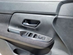 Nissan Kicks S AWD 2026