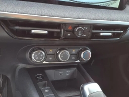Nissan Kicks S FWD 2026