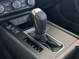 Nissan Kicks S FWD 2026