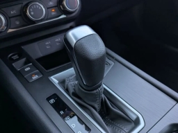 Nissan Kicks S FWD 2026