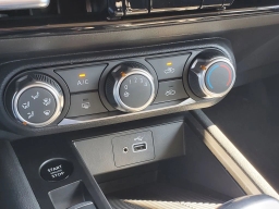 Nissan Kicks S FWD 2026