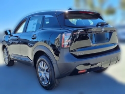 Nissan Kicks S FWD 2026