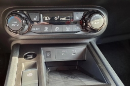 Nissan Kicks SV AWD 2026