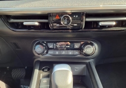 Nissan Kicks SV AWD 2026