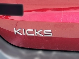 Nissan Kicks SV AWD 2026