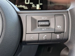 Nissan Kicks SV AWD 2026