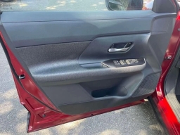 Nissan Kicks SV AWD 2025