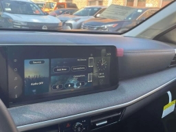 Nissan Kicks SV AWD 2025