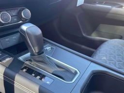 Nissan Kicks SV AWD 2025