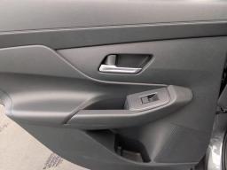 Nissan Kicks SV FWD 2026