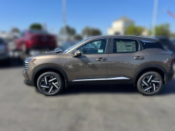 Nissan Kicks SV FWD 2026