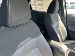 Nissan Kicks SV FWD 2026