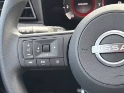 Nissan Kicks SV FWD 2026