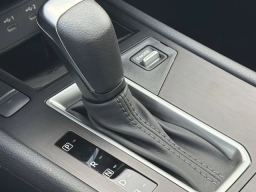 Nissan Kicks SV FWD 2026