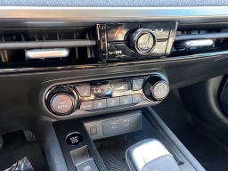 Nissan Kicks SV FWD 2026