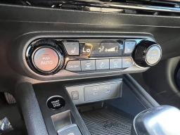 Nissan Kicks SV FWD 2026