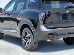 Nissan Kicks SV FWD 2026