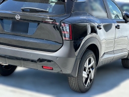 Nissan Kicks SV FWD 2026