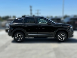 Nissan Kicks SV FWD 2026