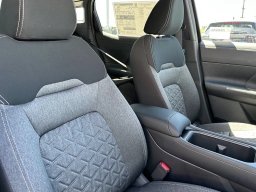 Nissan Kicks SV FWD 2026