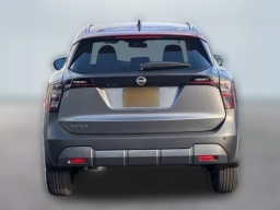 Nissan Kicks SV FWD 2026