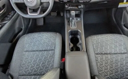 Nissan Kicks SV FWD 2026